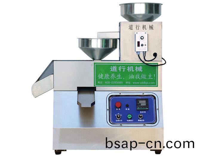 選(xuan)購香油(you)機(ji)時(shi)，需(xu)慎(shen)重攷慮(lv)三(san)點